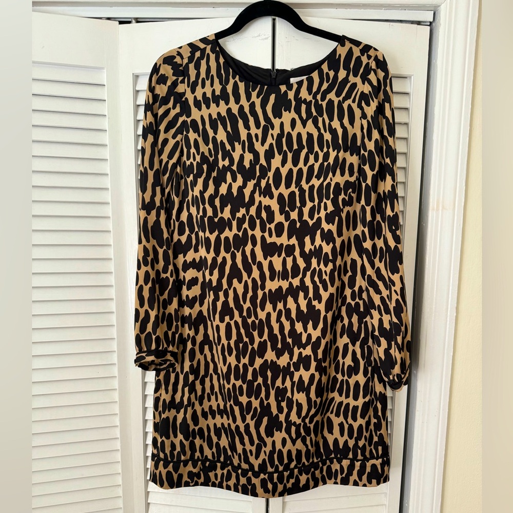 EUC Loft silky shift dress